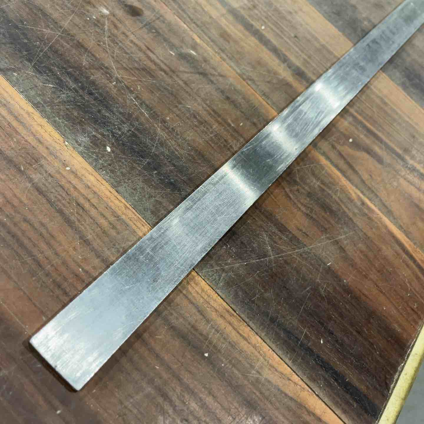 ミツトヨ ノギス 1000mm 1m 内側用測定面(クチバシ)に欠けあります