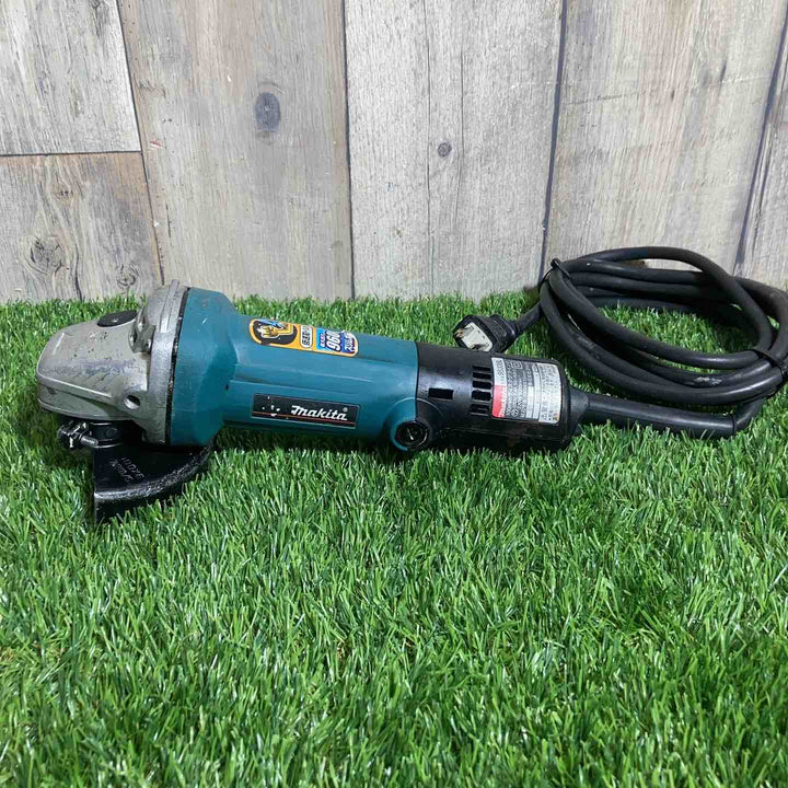 ☆マキタ(makita) 100mmディスクグラインダ 9533BL【戸田店】