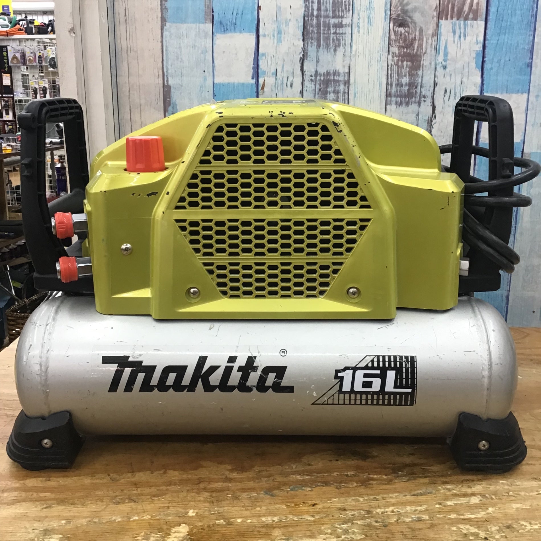 マキタ/makita 常圧高圧 16L エアコンプレッサー AC462XG 限定色シャイニングイエロー【柏店】 – アクトツールオンラインショップ