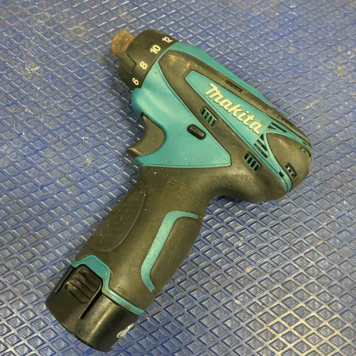 ☆マキタ(makita) コードレスドリルドライバー DF030DZ【草加店】