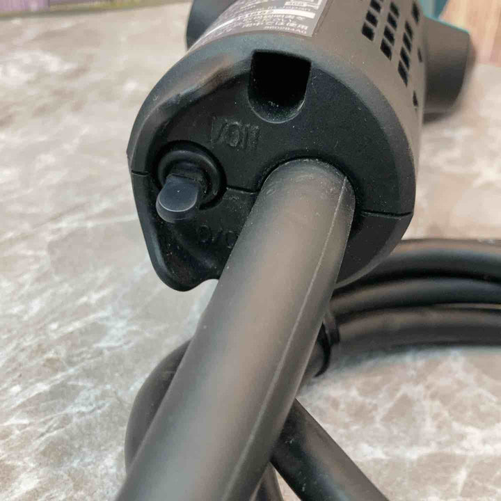 ☆マキタ(makita) 100mmディスクグラインダ 9533B【八潮店】