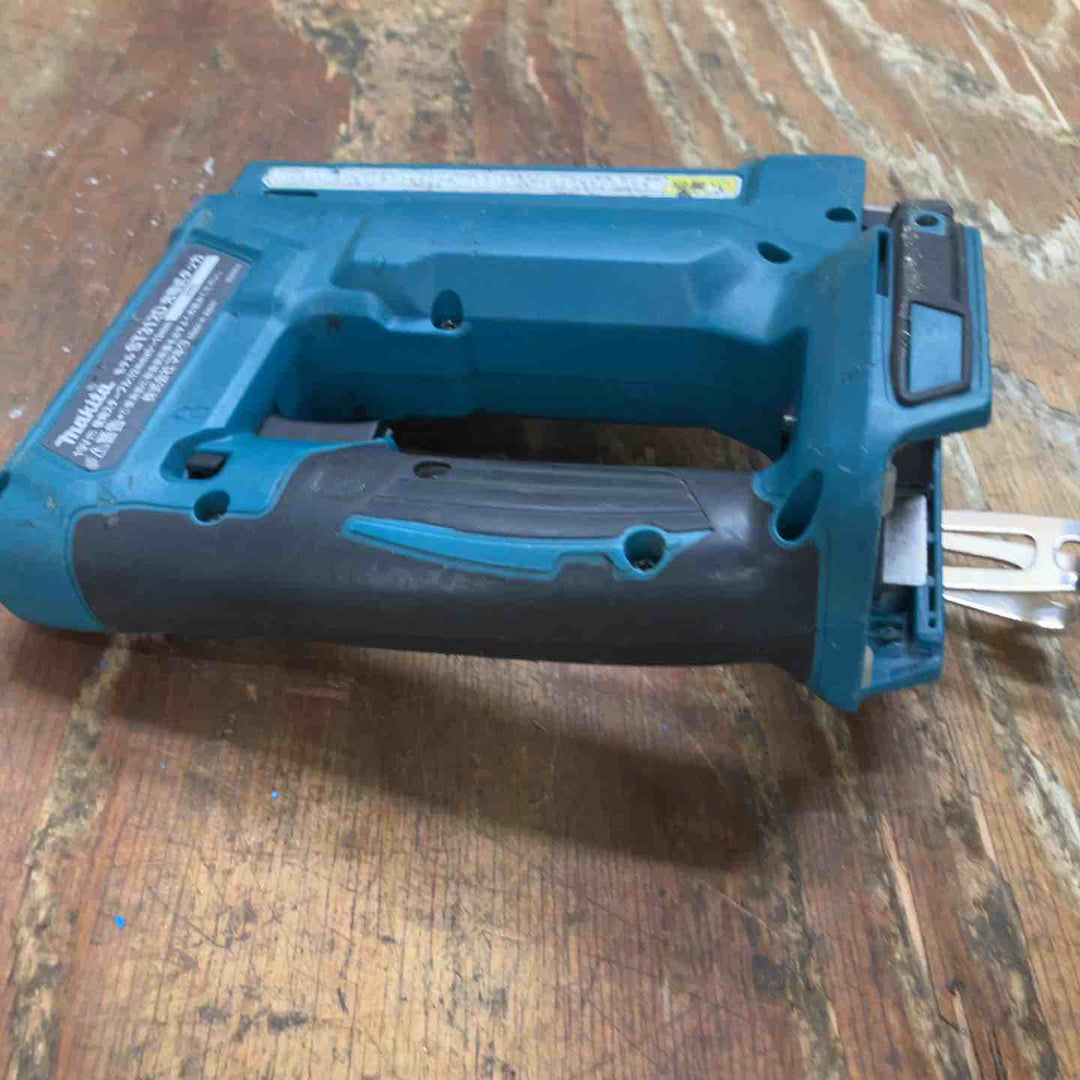◇マキタ 充電式タッカー ST312DZ【柏店】