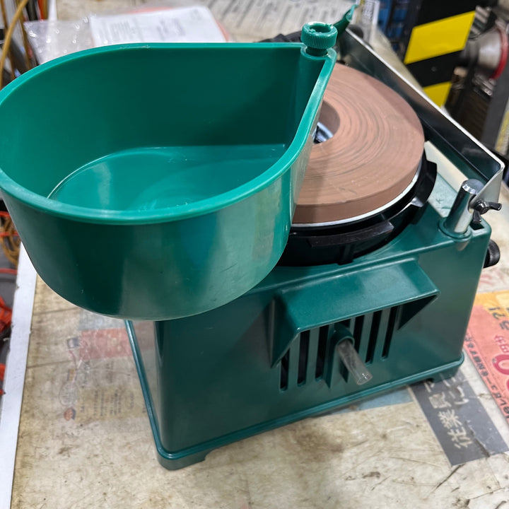 〇日立工機 刃物研磨機 砥石径205mm AC100V 家庭用刃物研磨用 GK21S2【川口店】