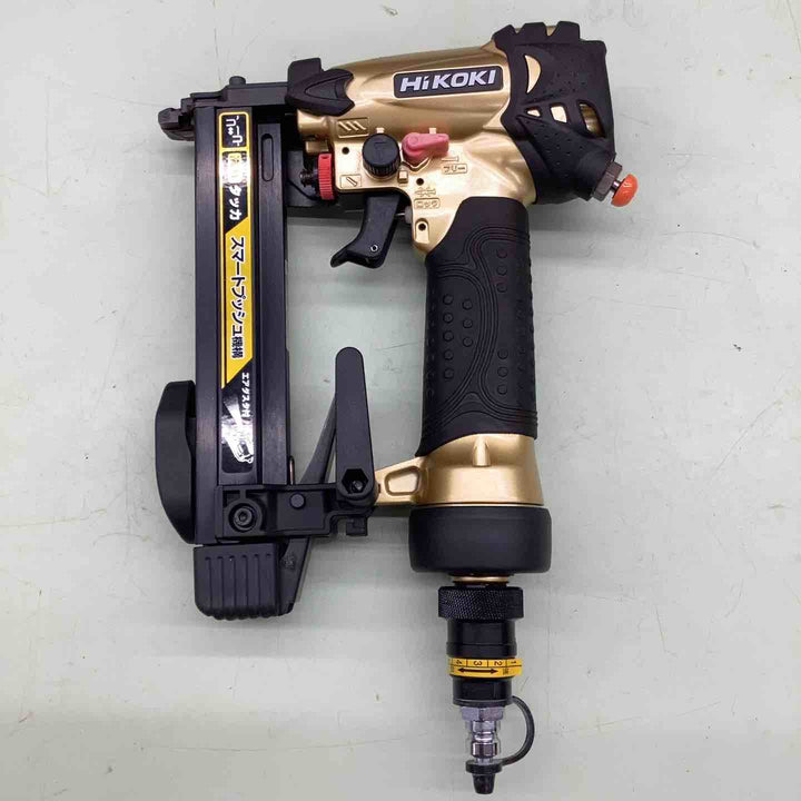 ★ハイコーキ(HIKOKI ※旧:日立工機) 高圧エアタッカ N2504HMB 木材 ボード シート 建築 内装 断熱材 石膏ボード 薄ベニヤ 本体のみ キズ有 【越谷店】