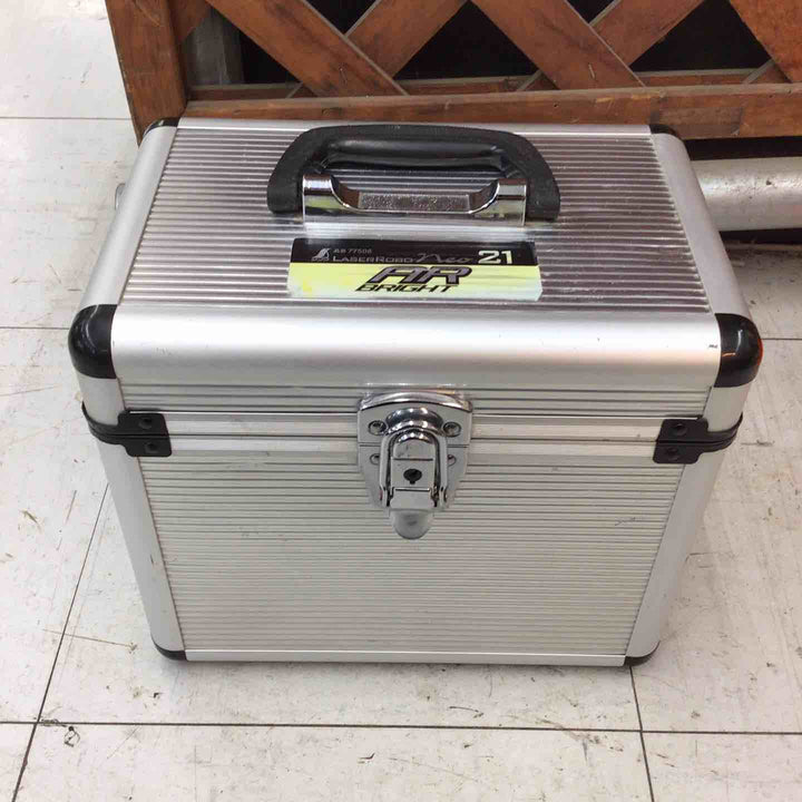 【現状品】 シンワ レーザー墨出し器 77508  レーザーロボ LASER ROBO Neo 21 AR BRIGHT 【鴻巣店】
