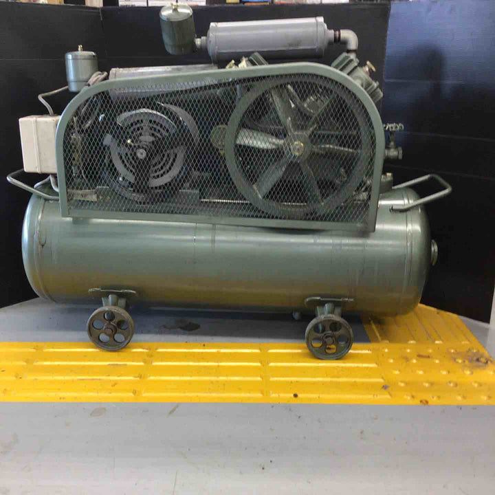 【店頭受取り限定】【165】iwata エアーコンプレッサ SP-22NBR ３馬力直結型【戸田店】