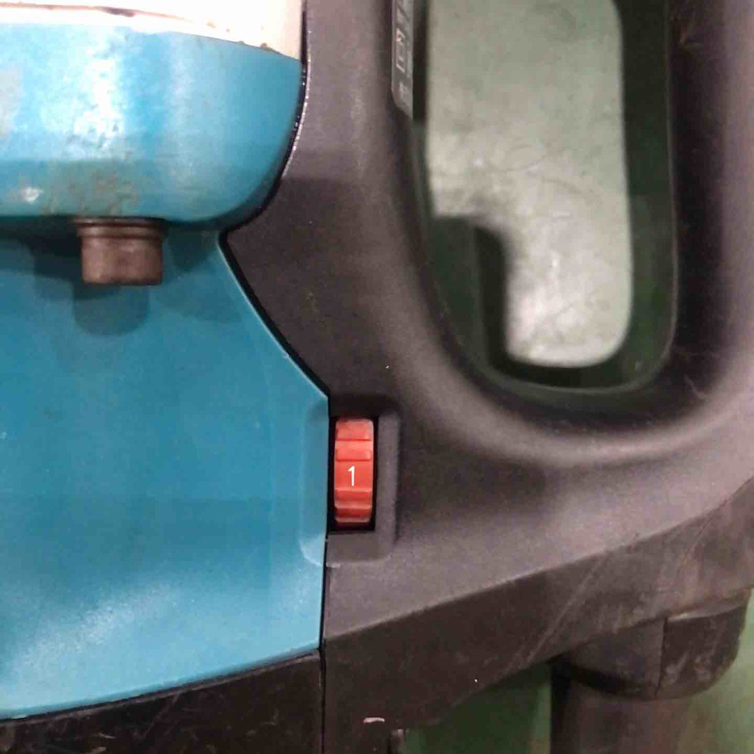 ★マキタ(makita) ハンマドリル HR4030C【川口店】