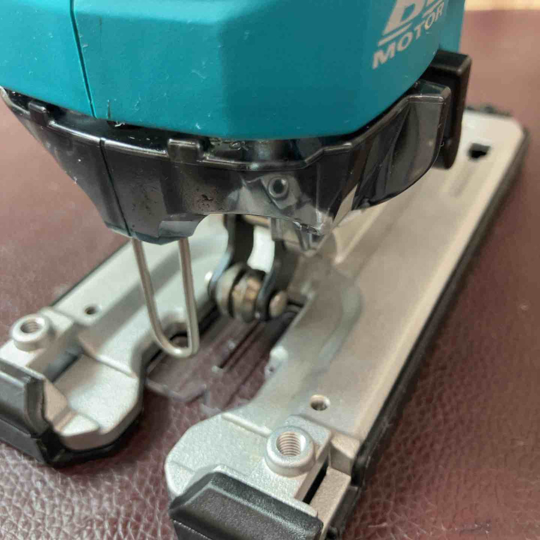【中古品】 マキタ(makita) 18V コードレスジグソー JV182DZK 【東大和店】