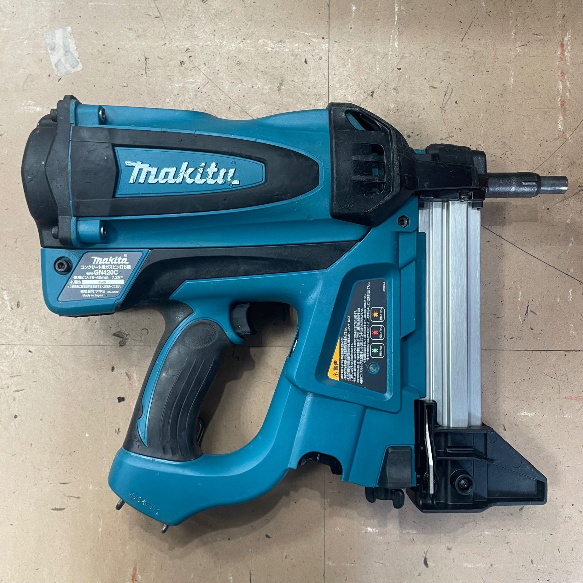 ★マキタ(makita) コードレスコンクリート用ガスピン打ち機 GN420C【草加店】