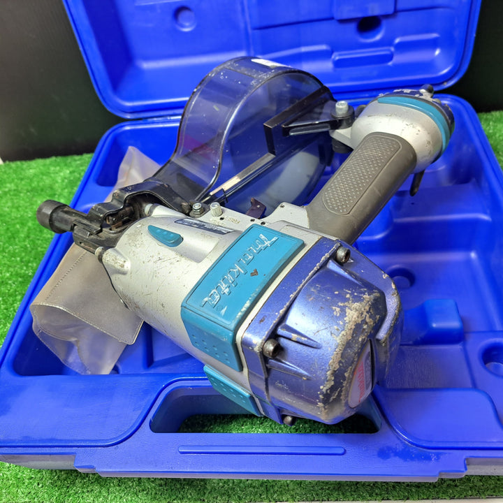☆マキタ(makita) 常圧サイディング エア釘打ち機 AN552【岩槻店】