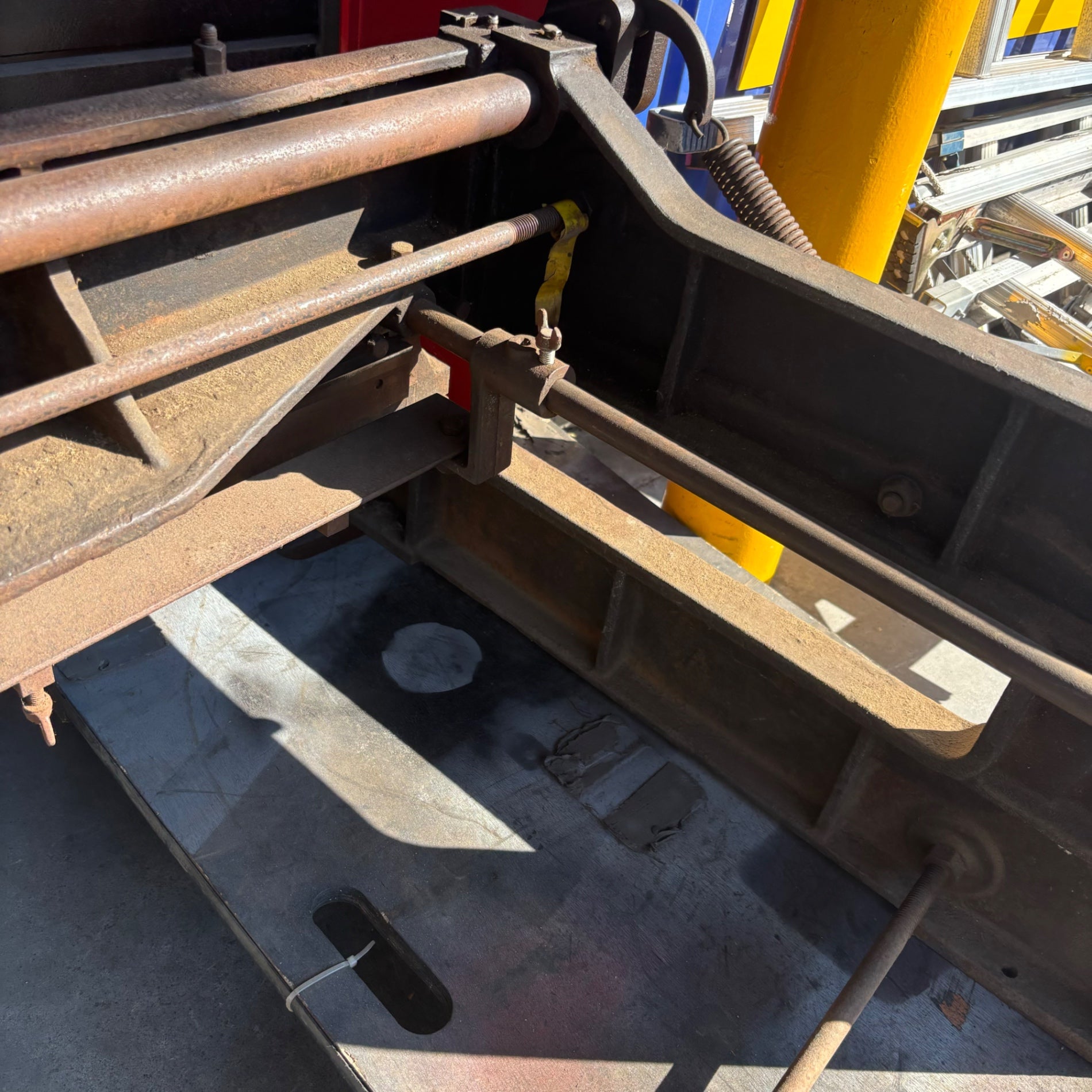 店頭受取り限定】三栄機械 1m手動シャーリング 板金機械 鈑金 切断