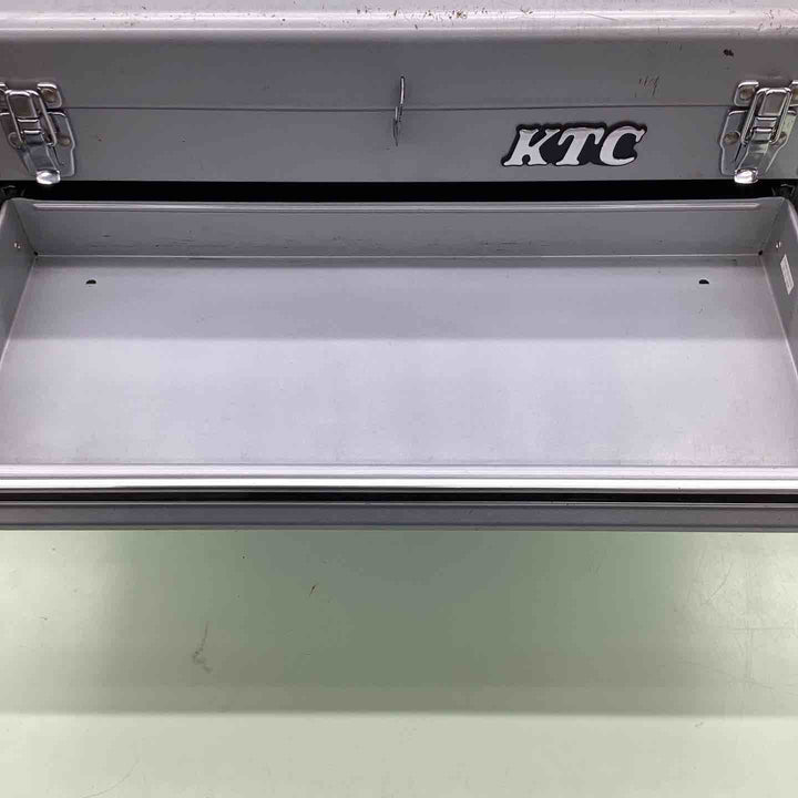 ◇KTC(ケーテーシー) チェスト (3段3引出し) メタリックシルバー SKX0213S【越谷店】