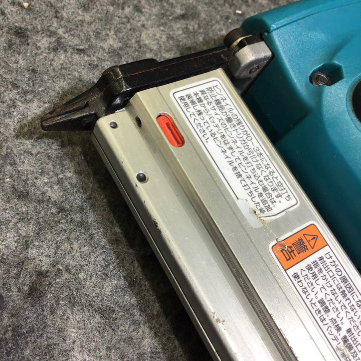 〇マキタ(makita) コードレスピンネイラ PT350DZK【桶川店】