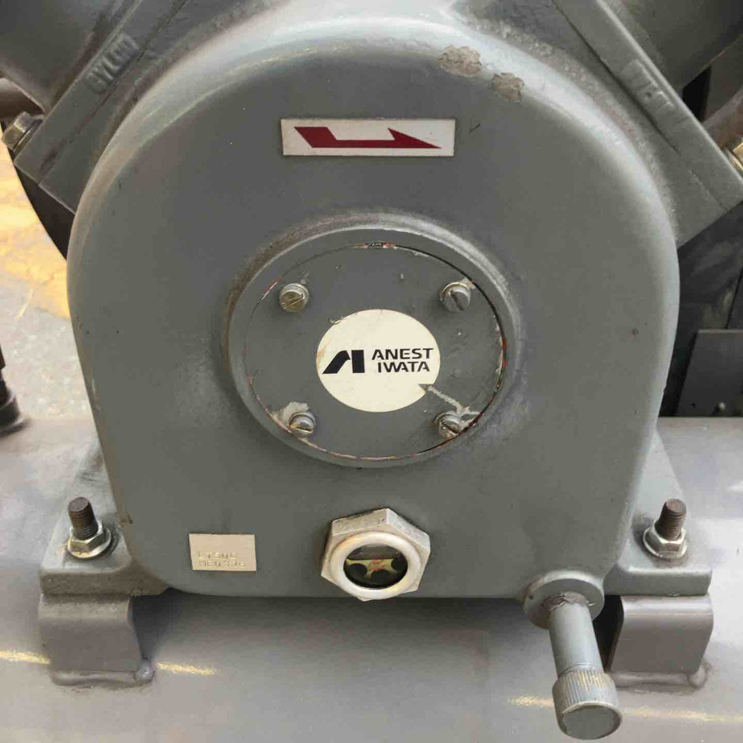 【中古品・店頭受取り限定】 アネスト岩田/ANEST 200Vベビコン 5馬力 TLP37E-10 【桶川店】
