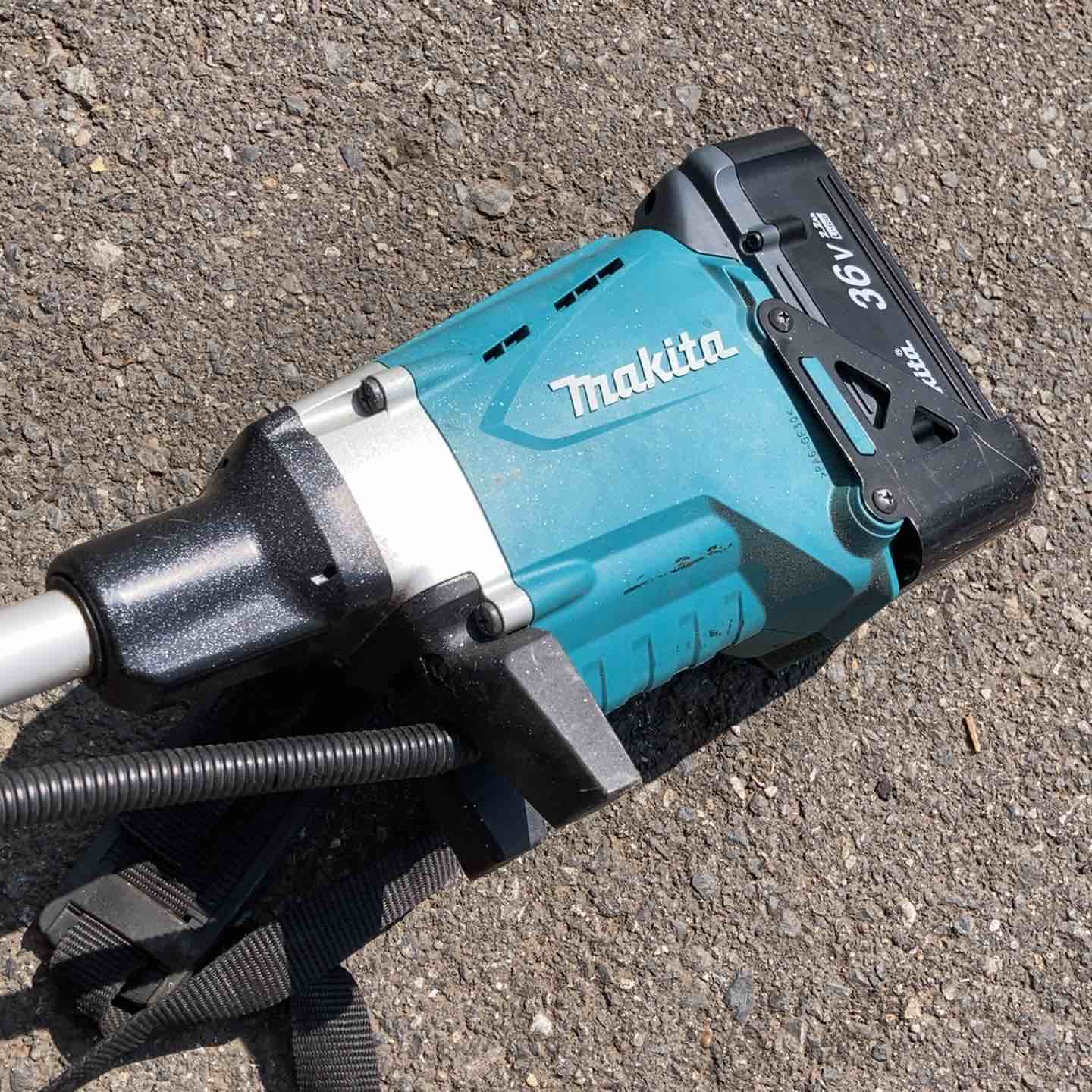 引取限定 マキタ MBC231D 刈払機 36V 草刈 店頭受取り限定】◇マキタ(makita) コードレス刈払機 MBC231DWBX【町田