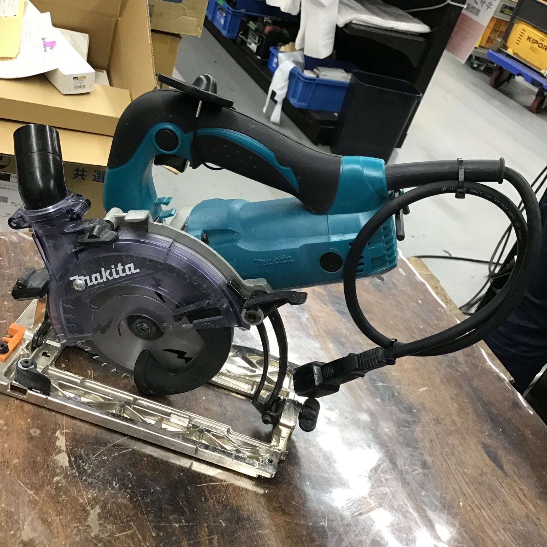 ☆マキタ(makita) 防じん丸のこ KS5200FX【戸田店】 – アクト ☆マキタ(makita) 防じん丸のこ KS5200FX【戸田店】 – アクト