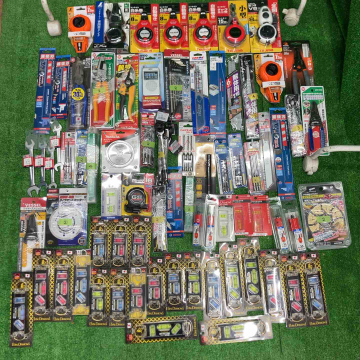 墨つぼ、水平器、マルチツール替刃、ペンチなどの未使用小物 計95点まとめ【桶川店】