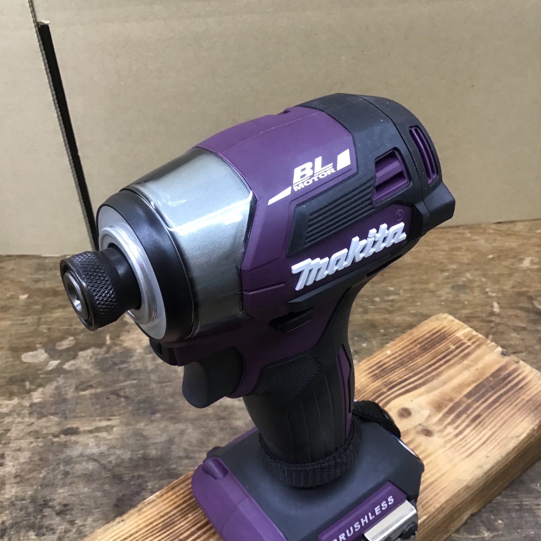 ☆マキタ(makita) ☆1000スタ☆マキタ(makita) コードレスインパクト 
