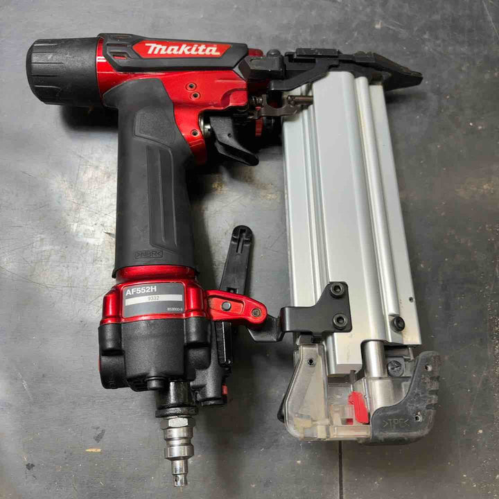 【中古品】マキタ(makita) 高圧フィニッシュネイラ AF552H【所沢店】