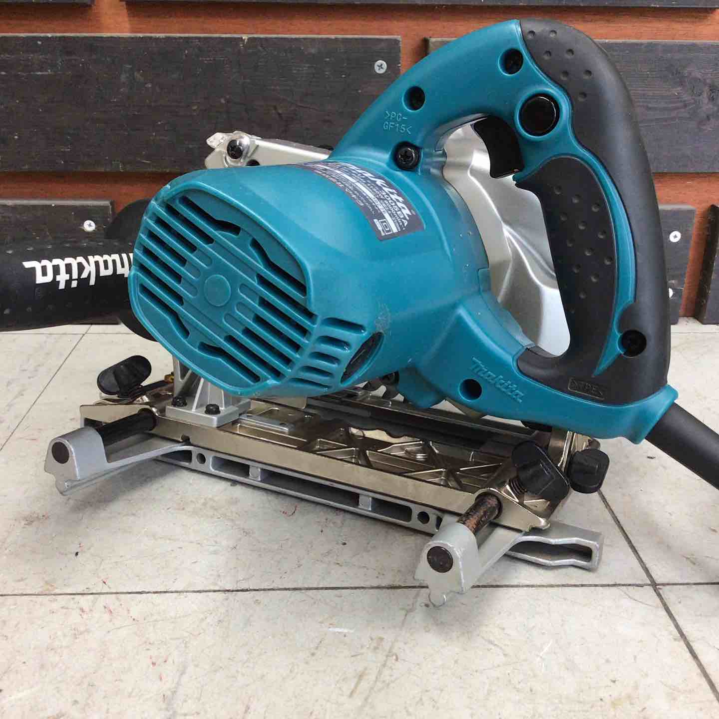 中古品】 マキタ/makita 小型ミゾキリ 溝切 3005BA 【鴻巣店
