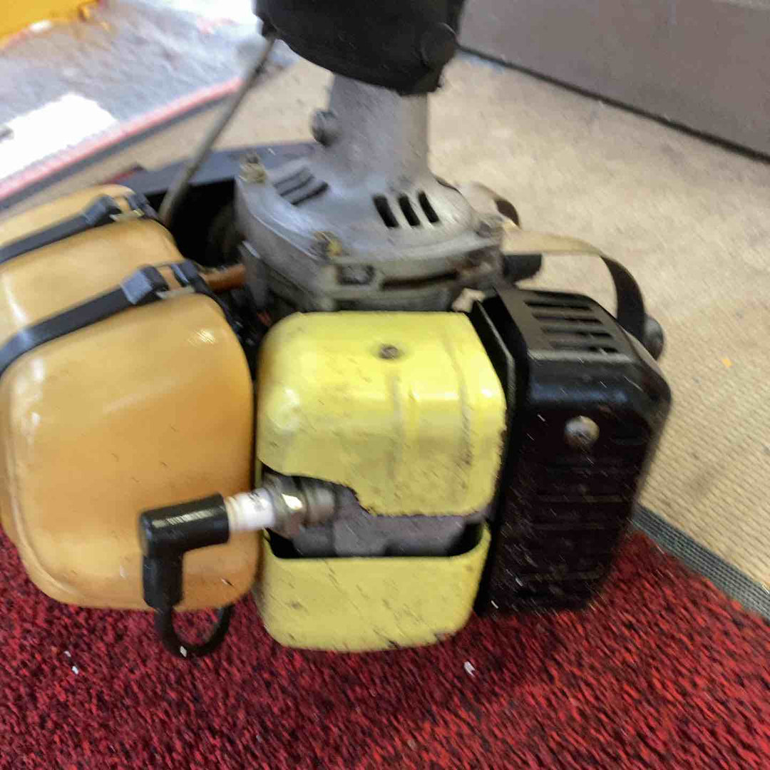 【店頭受取り限定】草刈り機　エンジン　NB40　ロビン　燃料タンク破損　ジャンク　【町田店】