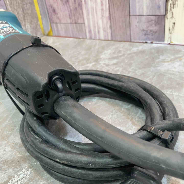 ☆マキタ(makita) 100mmディスクグラインダ GA4032【八潮店】