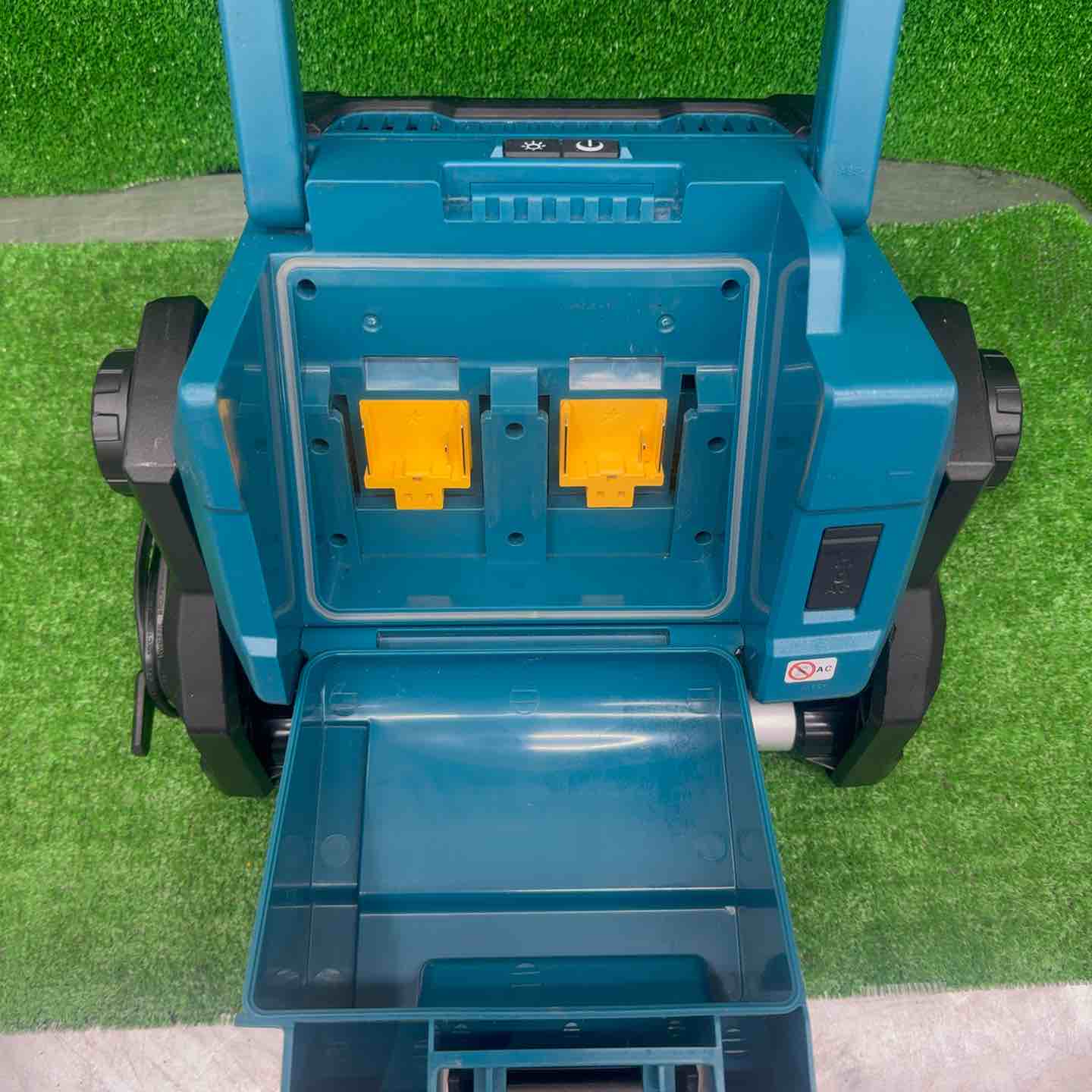 中古】 マキタ makita 14/18V コードレススタンドライト ML809 【桶川