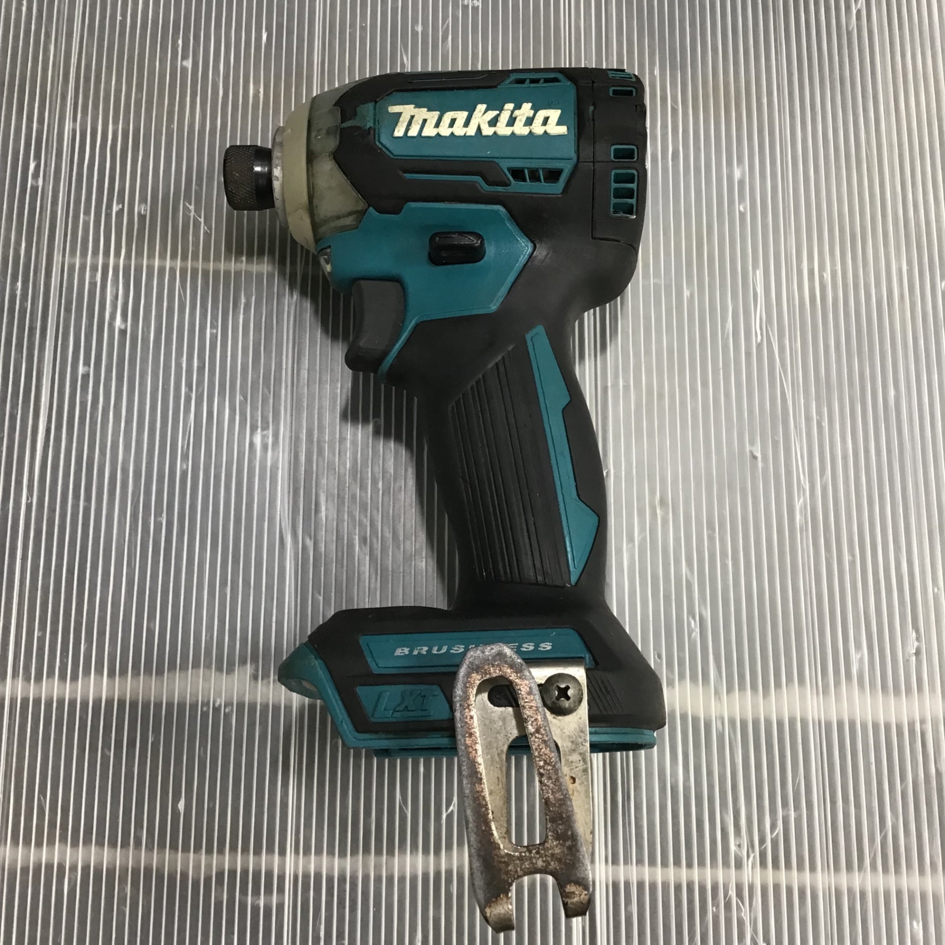 ☆マキタ(makita) コードレスインパクトドライバー TD160DZ