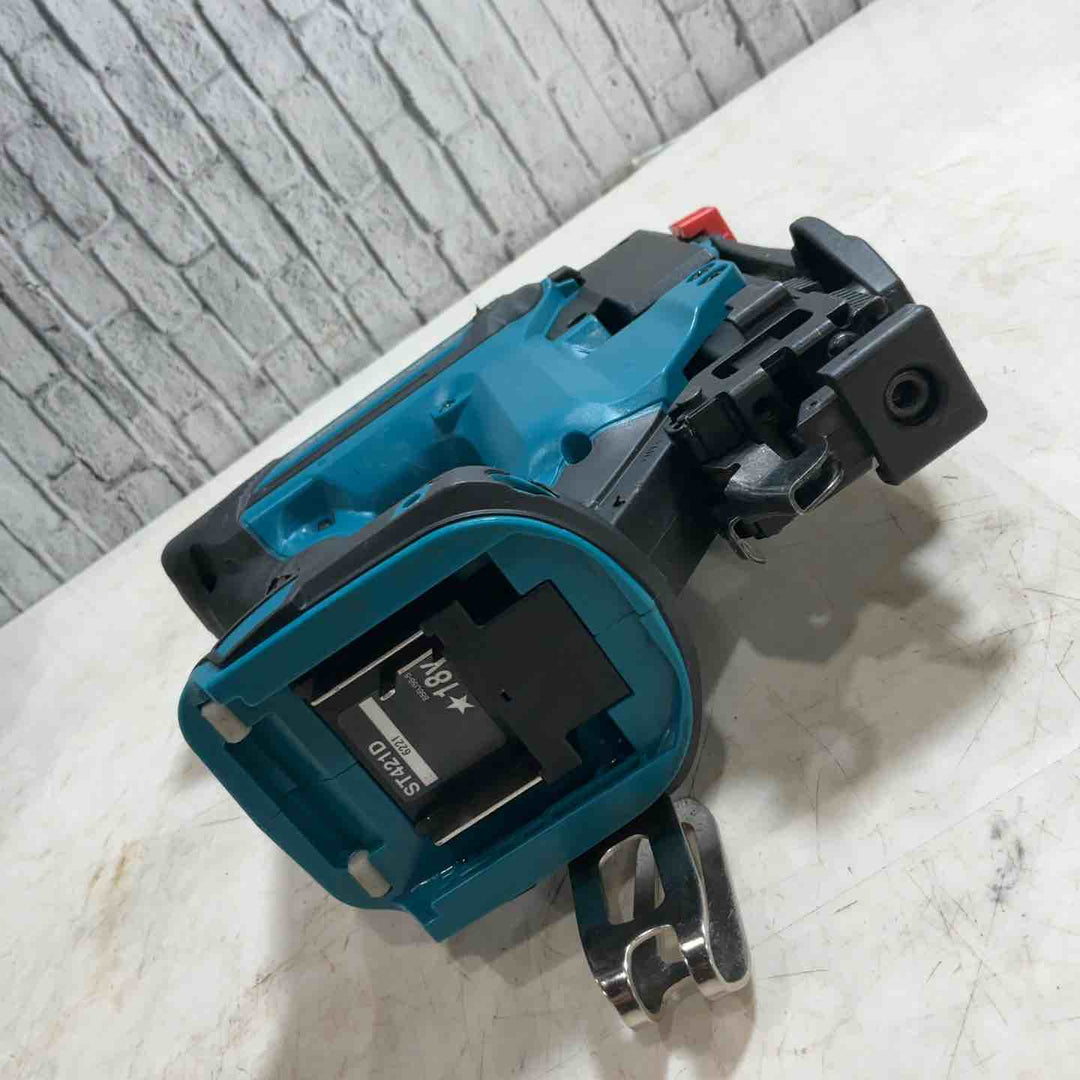 ★マキタ(makita) コードレスタッカ ST421DRG 18V 動作確認済み【川口店】