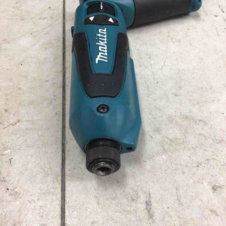 【中古品】 マキタ/makita コードレスペンインパクトドライバ TD021DSHSP 【鴻巣店】