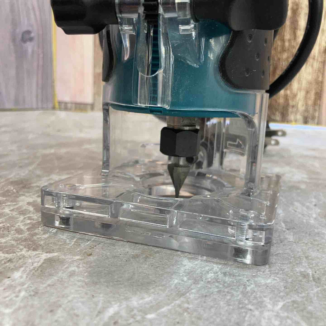 ☆マキタ(makita) 6mmトリマ 3709【八潮店】