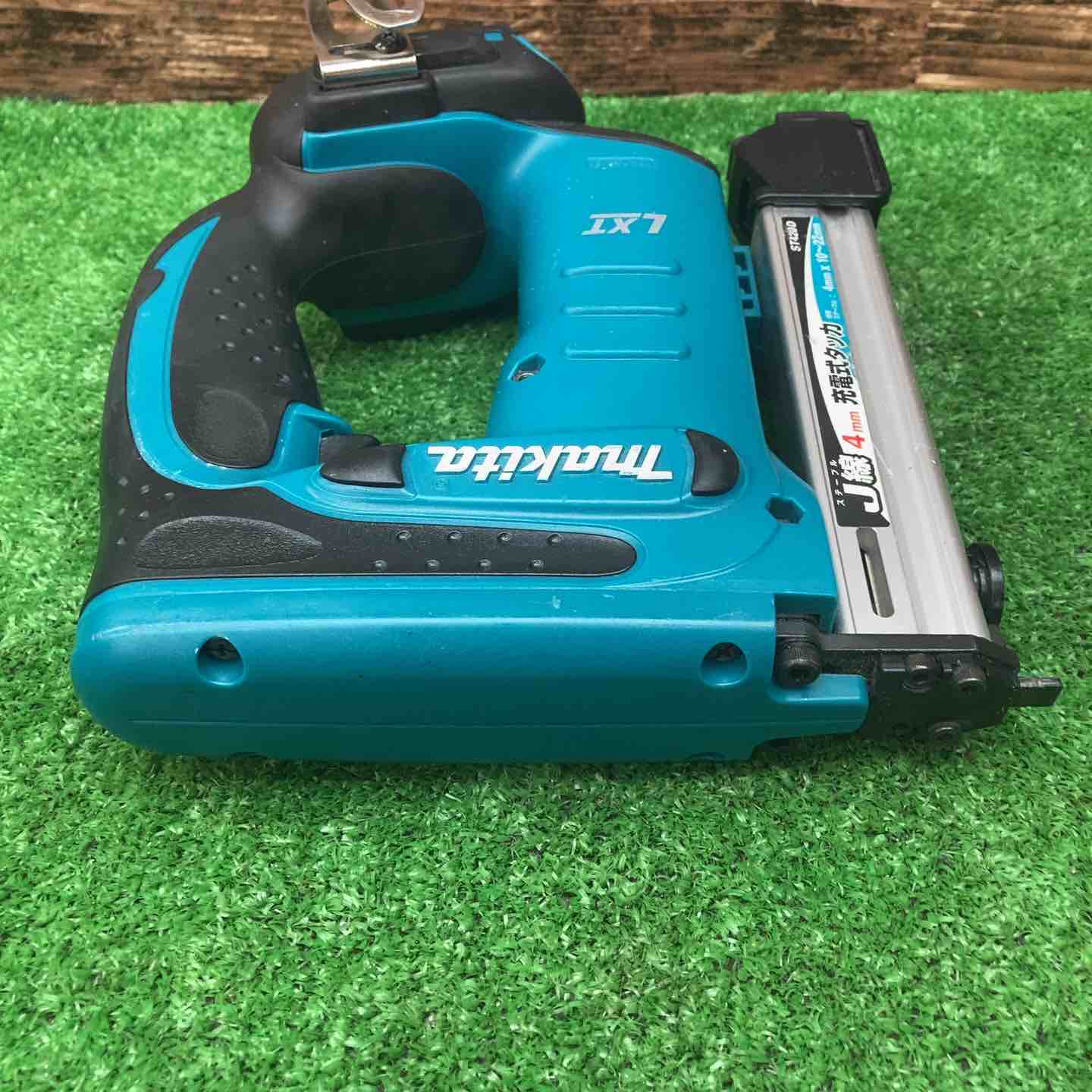 マキタ 14.4V 充電式タッカ ST420D 中古税込 ☆マキタ(makita) 14.4V 