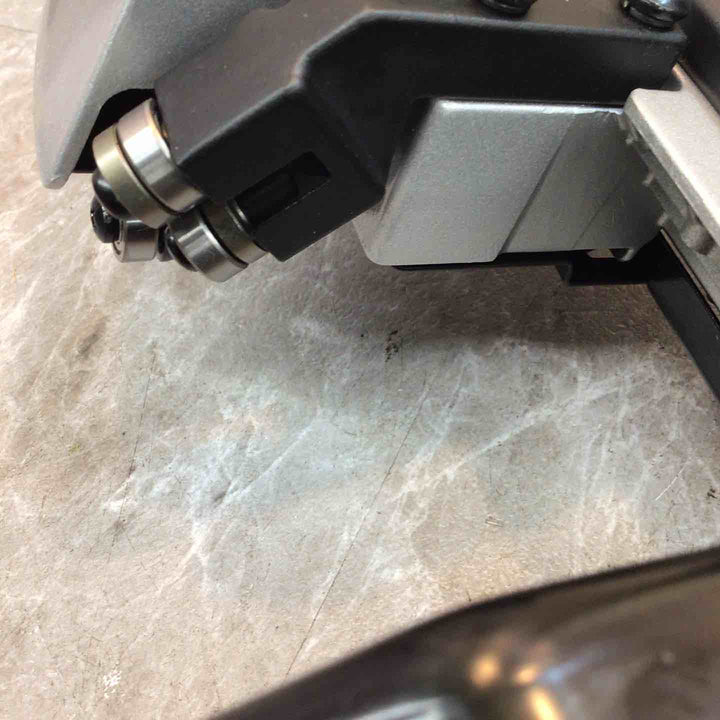 ◇RYOBI 充電式スチールバンドソー BSB-180 本体のみ【八潮店】