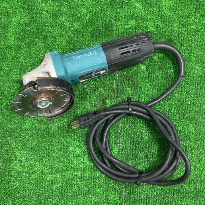 ☆マキタ(makita) 100mmディスクグラインダー GA4031【草加店】