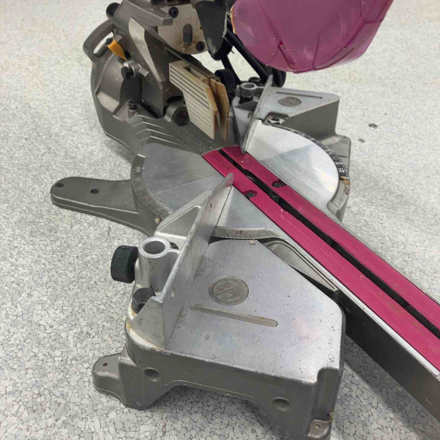 ☆ハイコーキ(HIKOKI ※旧:日立工機) 卓上スライド丸のこ C6RSHC【八潮
