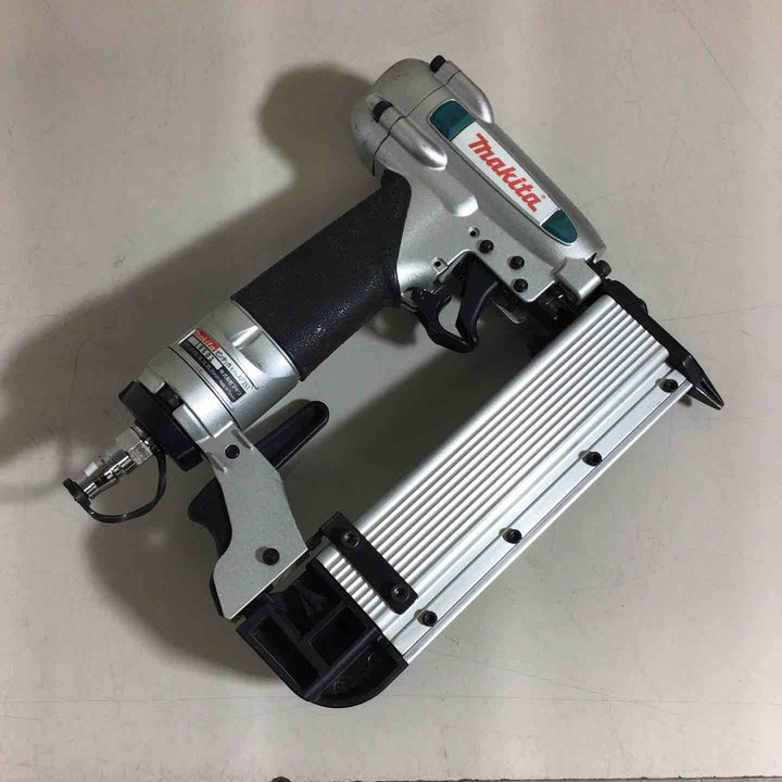 ★マキタ(makita) 常圧ピンネイラ AF351【戸田店】
