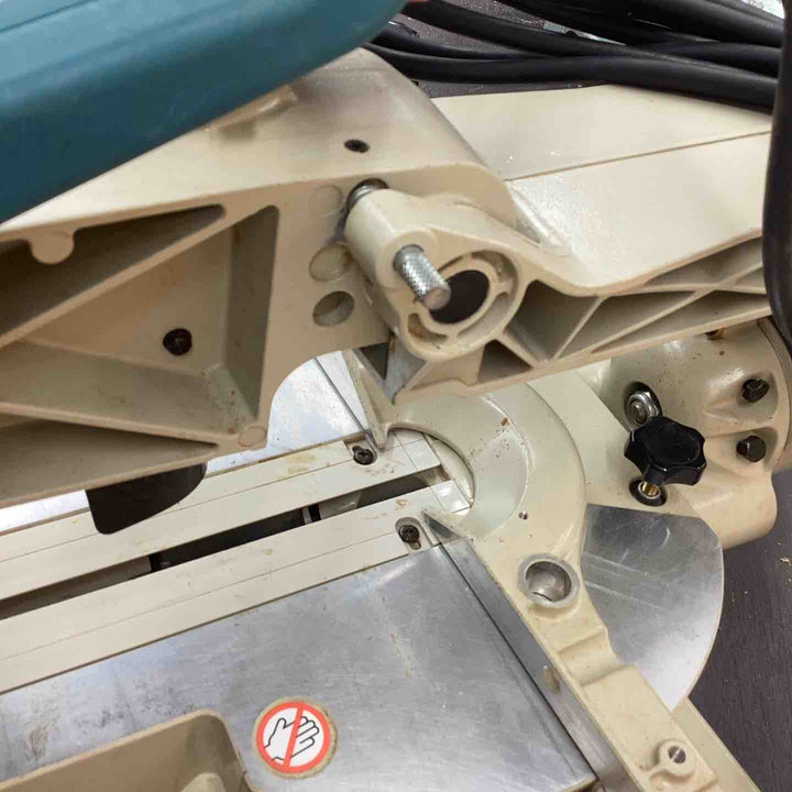 ◇マキタ(makita) 卓上スライド丸ノコ LS0812【越谷店】