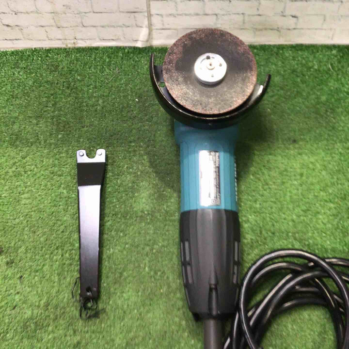 ☆マキタ(makita) 100mmディスクグラインダ GA4033【町田店】