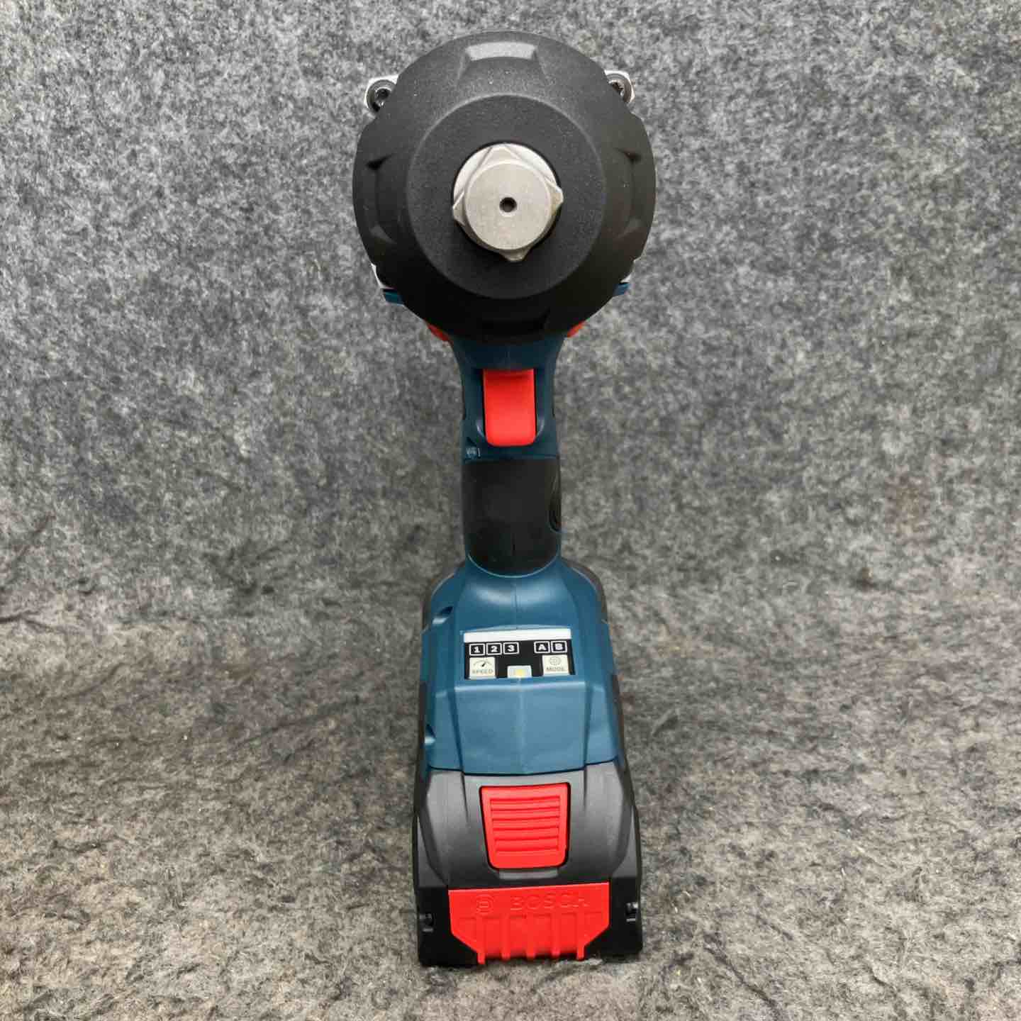 【中古美品】 ボッシュ/BOSCH 18V コードレスインパクトレンチ GDS18V-1050HC 【鴻巣店】 中古美品】 ボッシュ/BOSCH 18V コードレスインパクトレンチ GDS18V