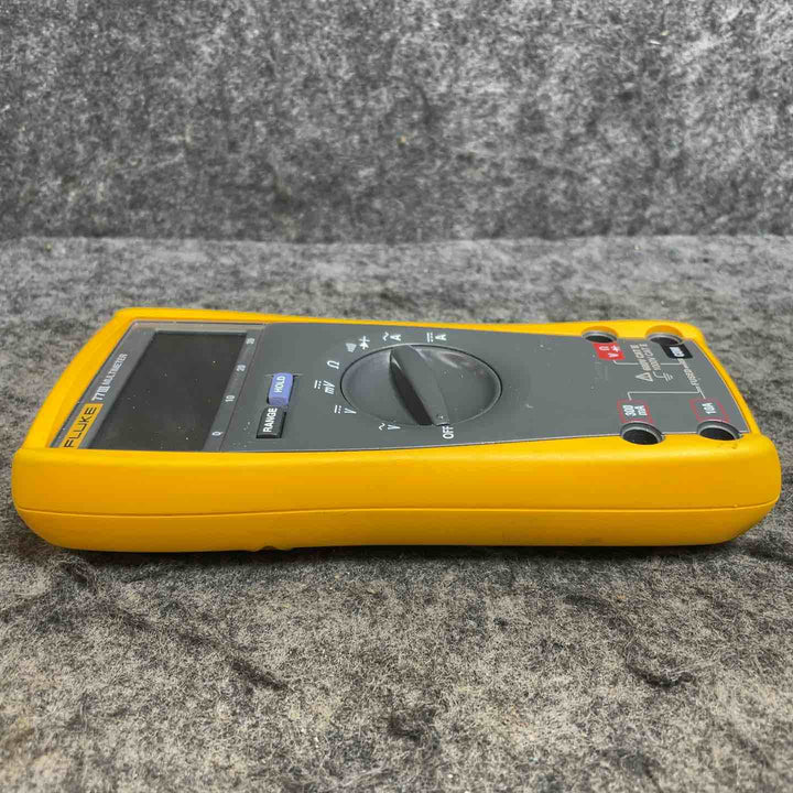 フルーク(FLUKE) デジタルマルチメーター 77Ⅲ【桶川店】