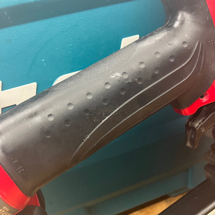 ★マキタ(makita) 高圧フロアタッカ AT450HA【所沢店】