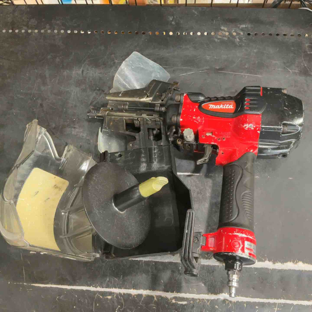 ★マキタ(makita) 高圧エア釘打ち機 AN911H【草加店】