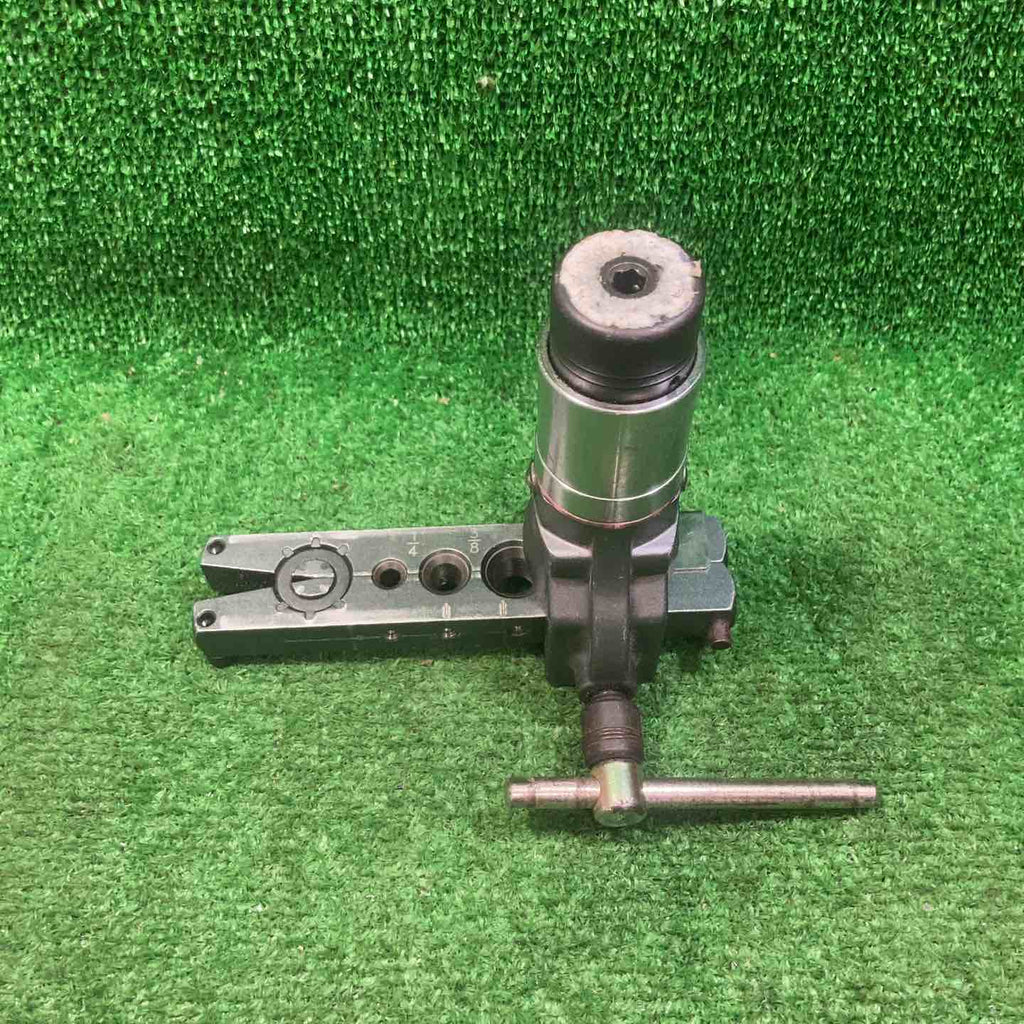BBK 700-DPC 超軽量フレアツール【市川行徳店】【店頭取引限定】【中古】管理番号：IT5UWS8EOP00 BBK テクノロジーズ 超軽量フレアツール(プランジャー内蔵・3WAYタイプ