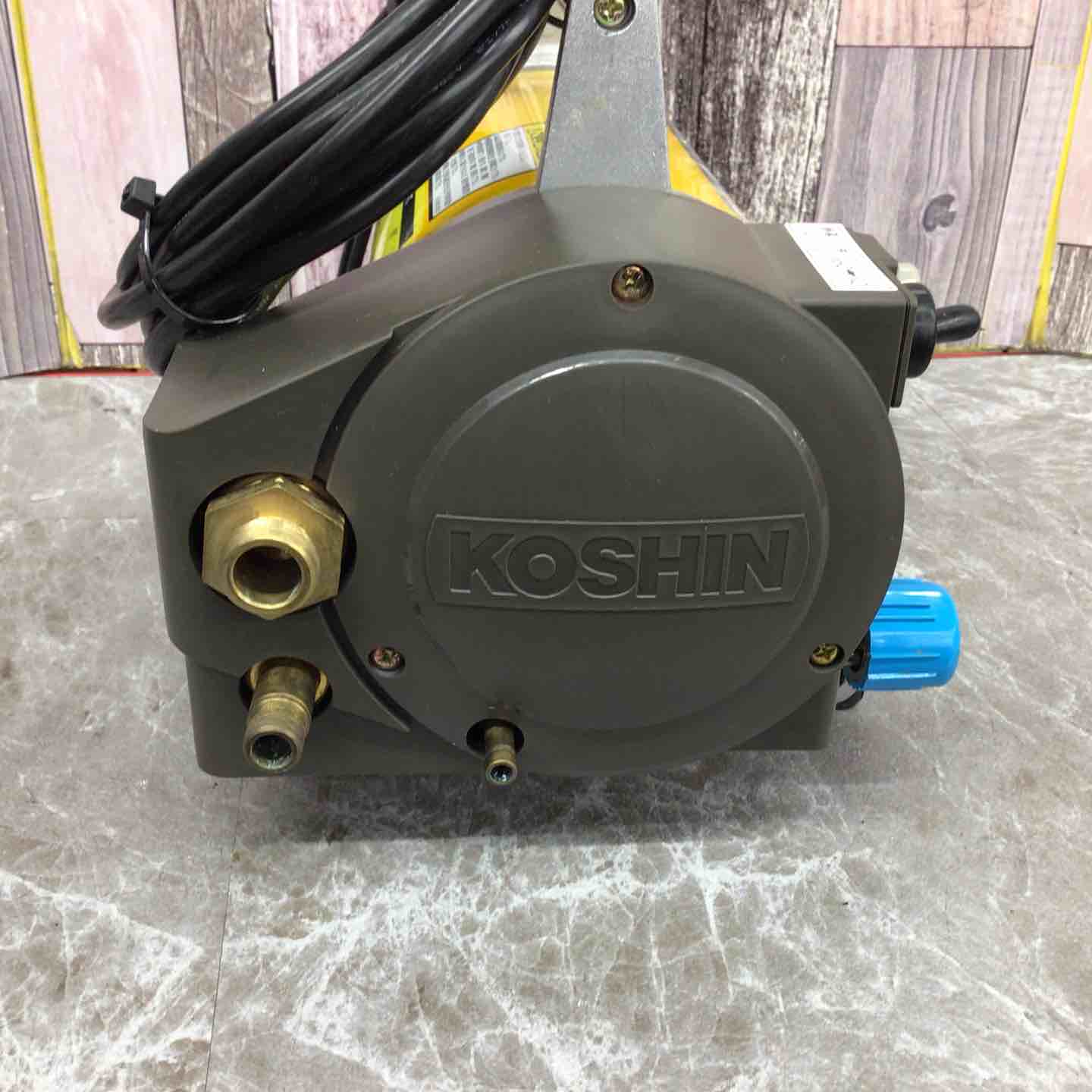 ◇工進(KOSHIN) 電動噴霧器 ガーデンスプレイヤー MS-252C [ショート