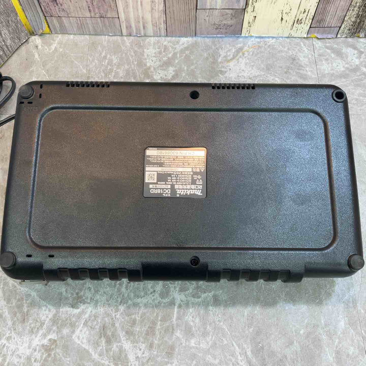 ★マキタ(makita) 2口急速充電器 DC18RD【八潮店】