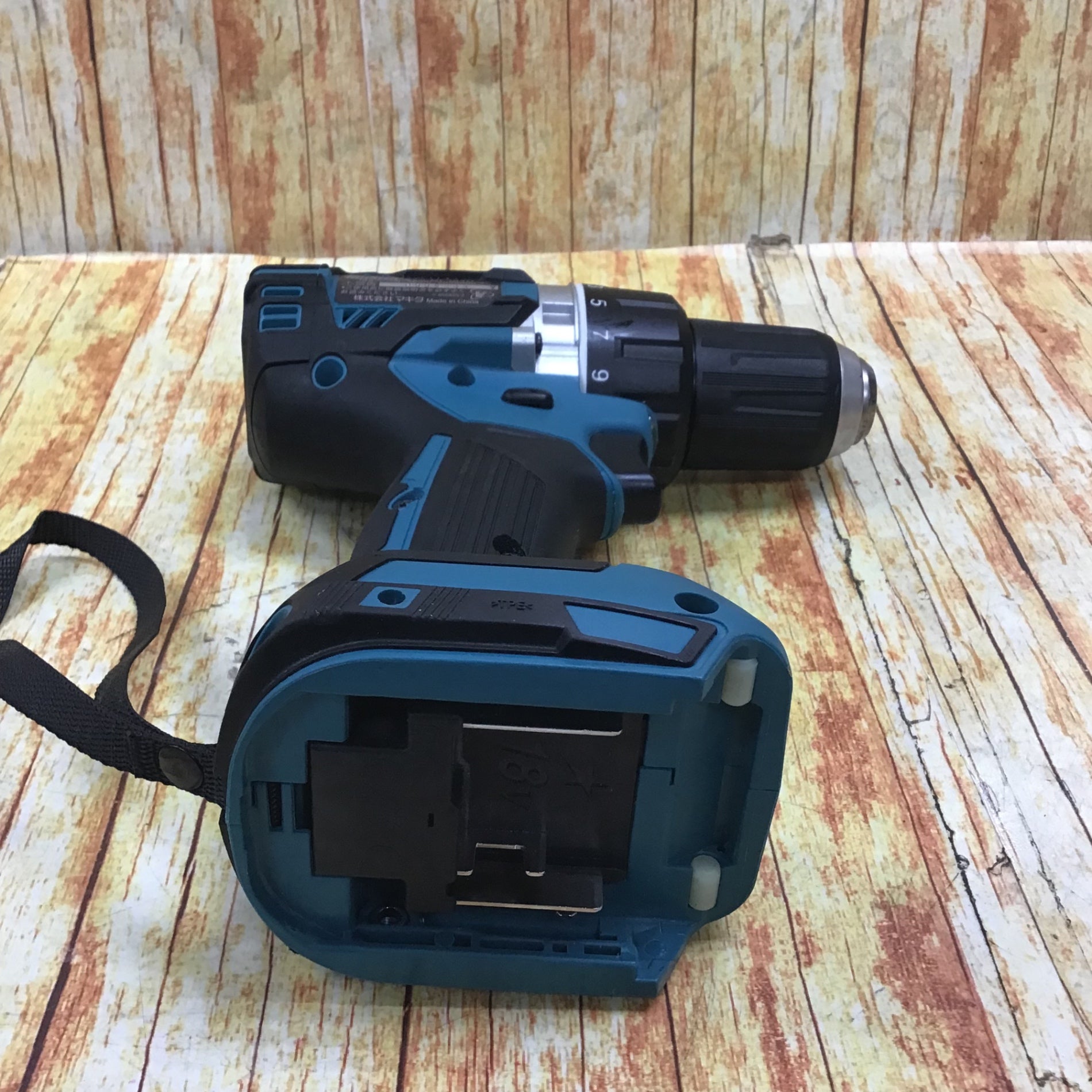 ☆マキタ(makita) コードレスドリルドライバー DF484DZ【川崎店
