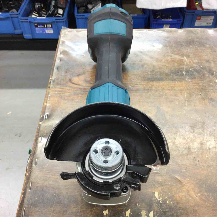 ☆マキタ(makita) 100mmコードレスディスクグラインダ GA404DZN (GA404DN)【戸田店】
