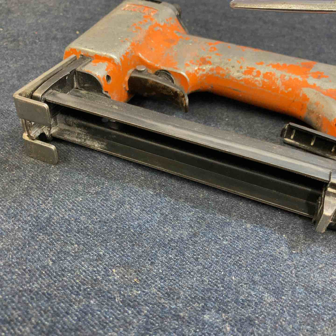 ☆マックス(MAX) 常圧エアタッカ TA-20A/422Jキュウオン 4mm×10～22mm【八潮店】