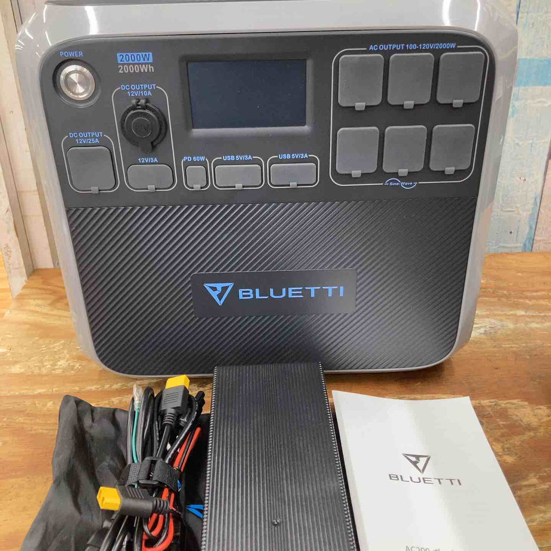 【美品】BLUETTI ポータブル電源 AC200P 大容量2000Wh AC高出力 瞬間最大4800W 動作確認済み【柏店】