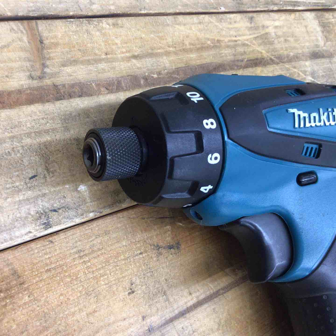 マキタ(makita) コードレスドリルドライバー DF030DWX 【東大和店】